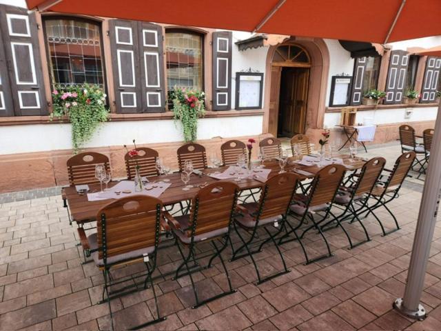 Hotel Zum Goldenen Ochsen Maikammer Eksteriør bilde